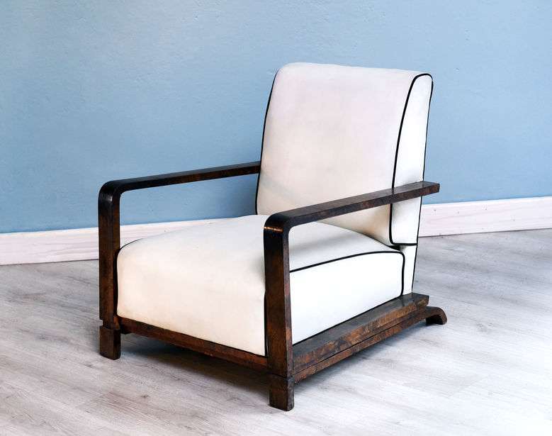 Penelopea Upholstery and Draperies | 216 1st St NW, Carmel, IN 46032, USA | Phone: (317) 828-7019