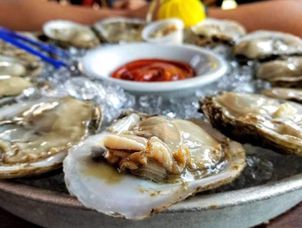 Long Beach Oyster House | 818 Bowleys Quarters Rd, Middle River, MD 21220 | Phone: (410) 335-9444