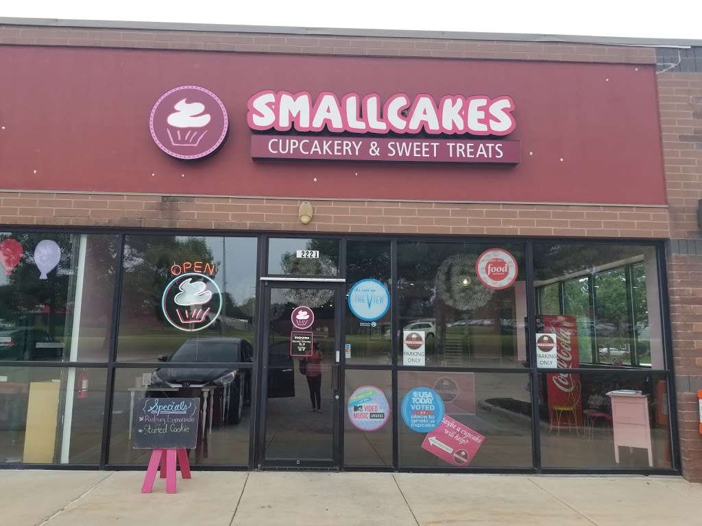 Smallcakes Shawnee | 6638 Monticello Rd, Shawnee, KS 66226, USA | Phone: (913) 808-5300