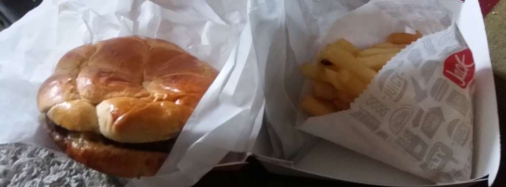 Jack in the Box | 1231 W Whittier Blvd, La Habra, CA 90631, USA | Phone: (562) 691-1945