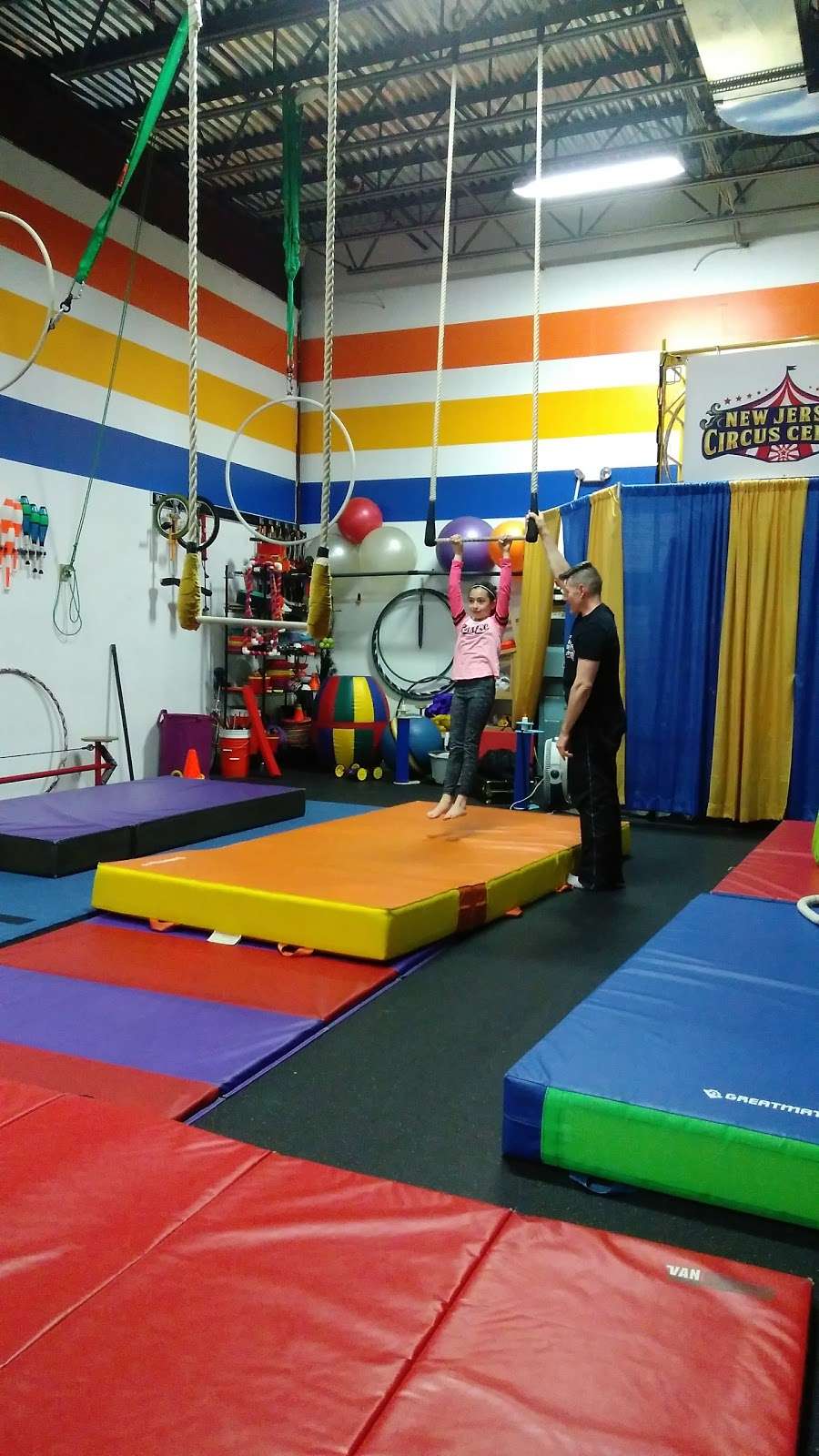 New Jersey Circus Center | 165 Amboy Rd suite 701, Morganville, NJ 07751, USA | Phone: (732) 705-3244