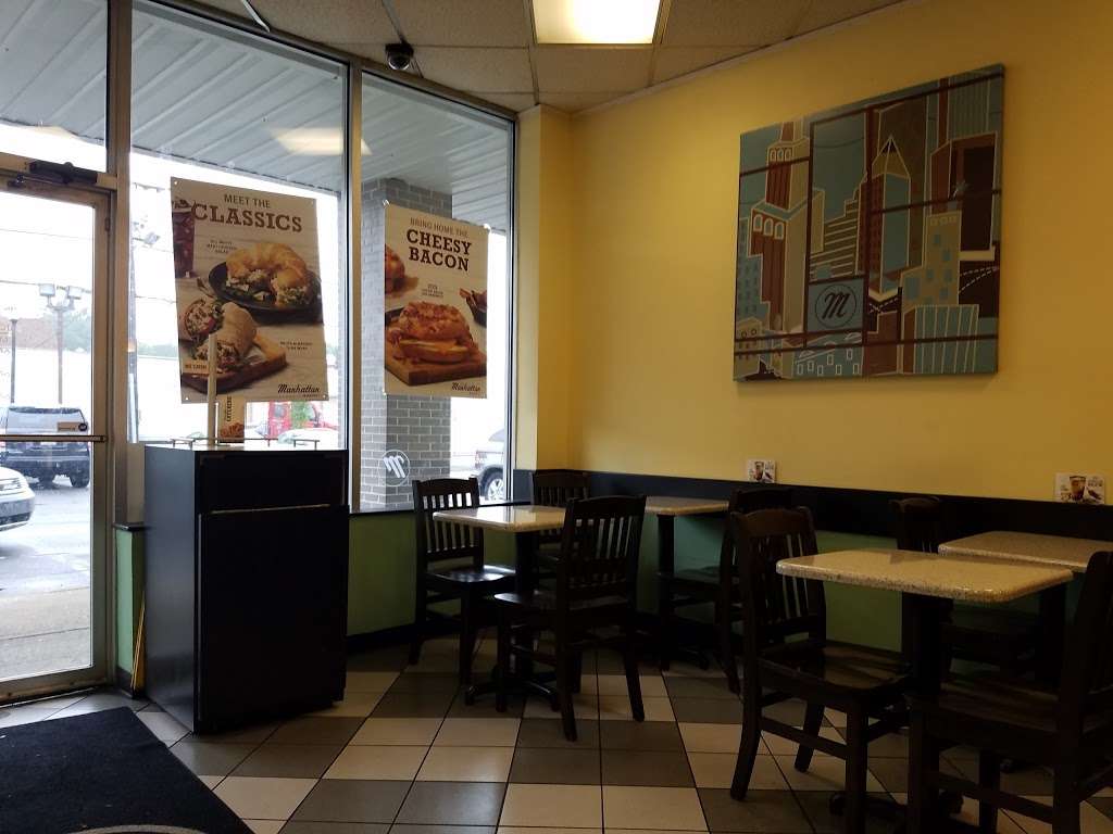 Manhattan Bagel | 445 Market St, Elmwood Park, NJ 07407, USA | Phone: (201) 475-1115