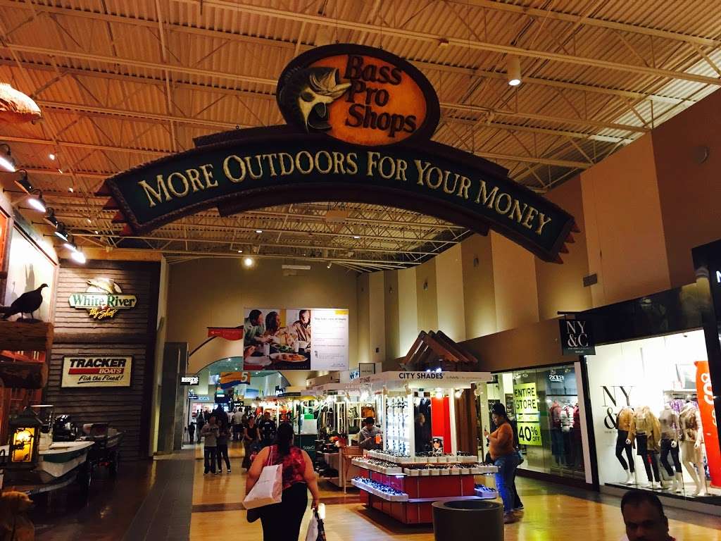 Bass Pro Shops | 7000 Arundel Mills Cir, Hanover, MD 21076, USA | Phone: (410) 689-2500