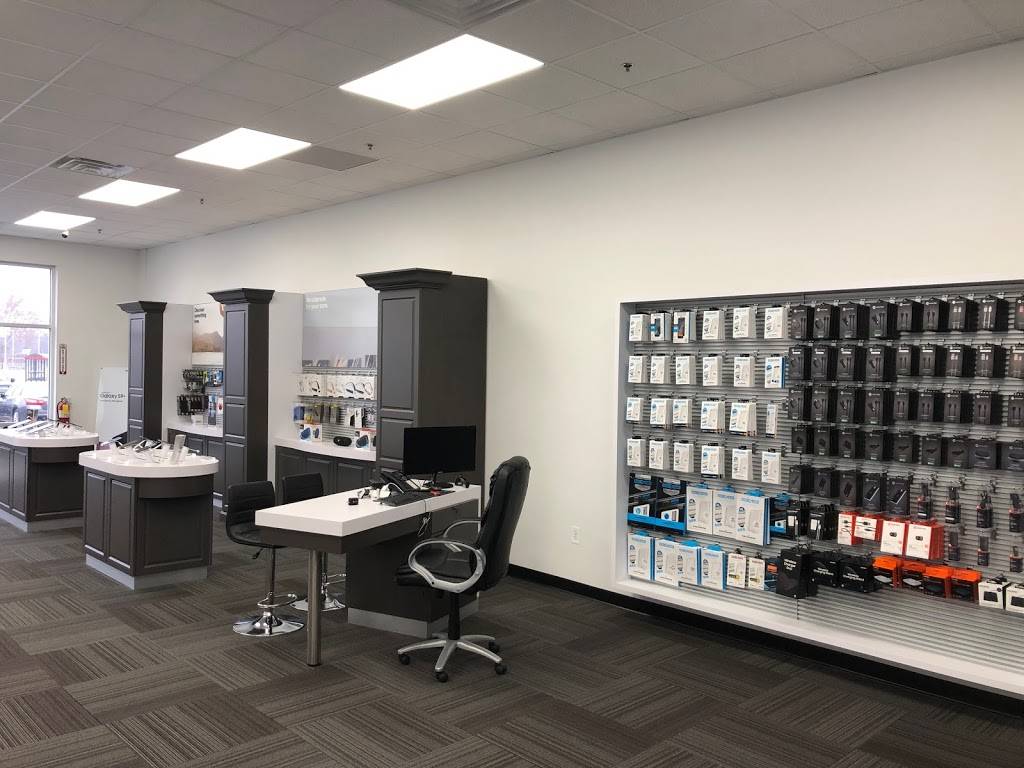 Verizon Authorized Retailer - TCC | 16254 Fort St, Southgate, MI 48195, USA | Phone: (734) 225-7060