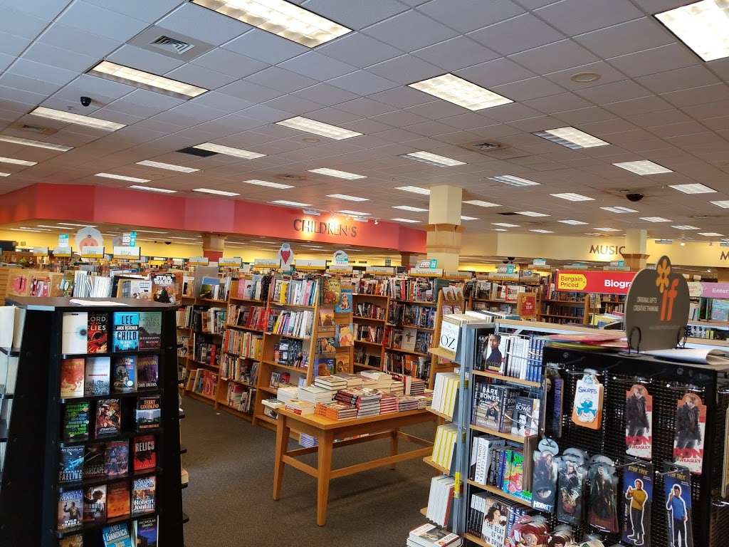 Books-A-Million | 3000 Whiteford Rd, York, PA 17402, USA | Phone: (717) 757-6371