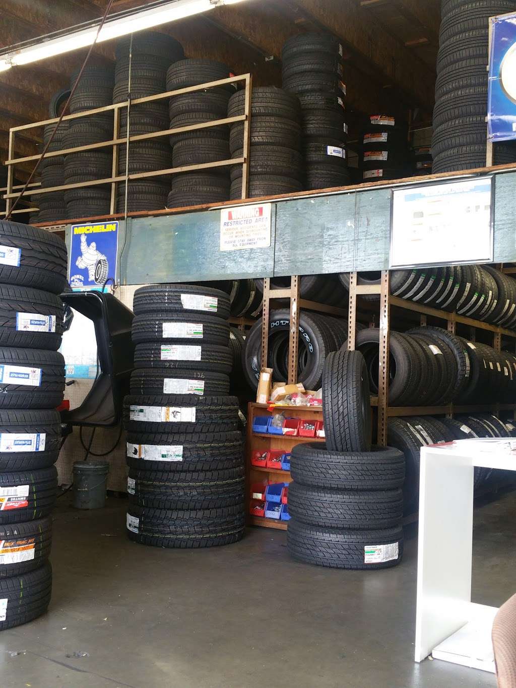 American Tire Depot - Santa Ana II | 1402 S Main St, Santa Ana, CA 92707 | Phone: (714) 835-2802