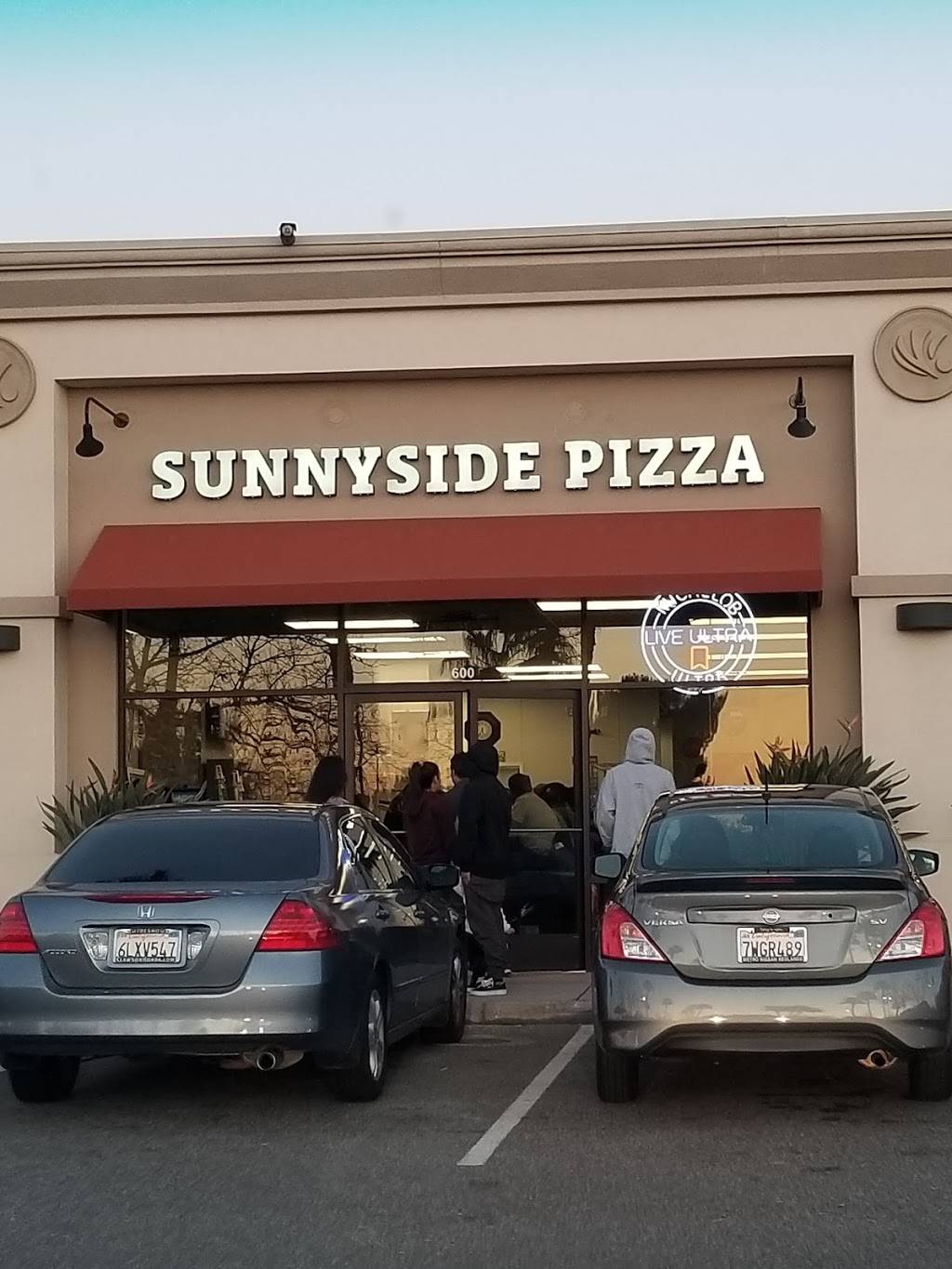 Sunnyside Pizza | 1175 N Fowler Ave #600, Clovis, CA 93611, USA | Phone: (559) 321-8819