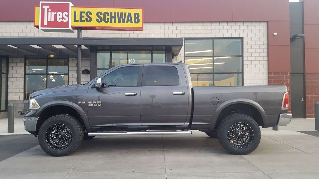 Les Schwab Tire Center | 163 S 50th Ave, Brighton, CO 80601, USA | Phone: (303) 659-3187