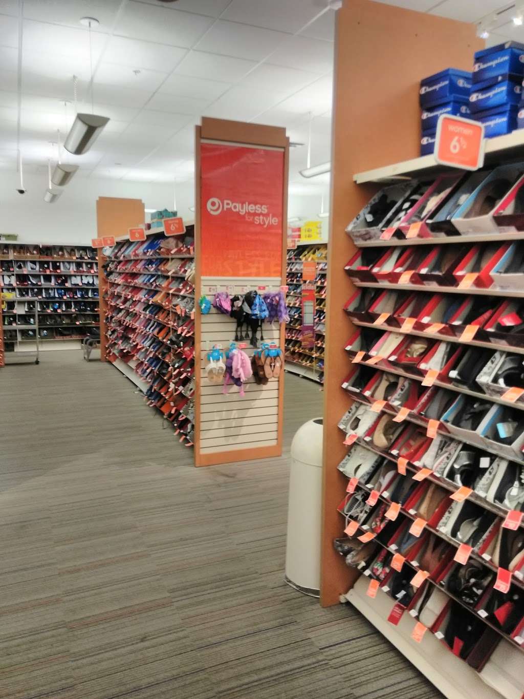 Payless ShoeSource | 3021 S Cicero Ave, Cicero, IL 60804, USA | Phone: (708) 222-8441