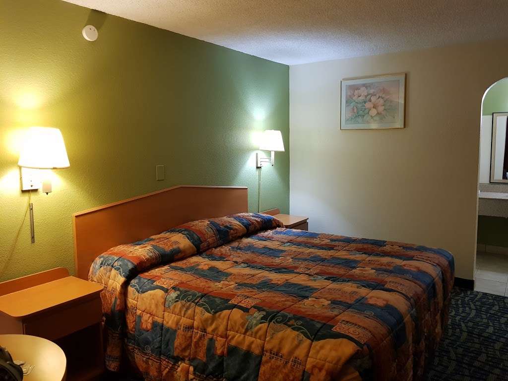 Budget Inn Melbourne | 4505 W New Haven Ave, Melbourne, FL 32904, USA | Phone: (321) 724-5450