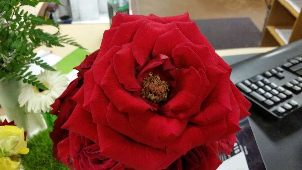 Sweet T Flowers | 401 E South Main St Unit 126A, Waxhaw, NC 28173, USA | Phone: (704) 843-8248