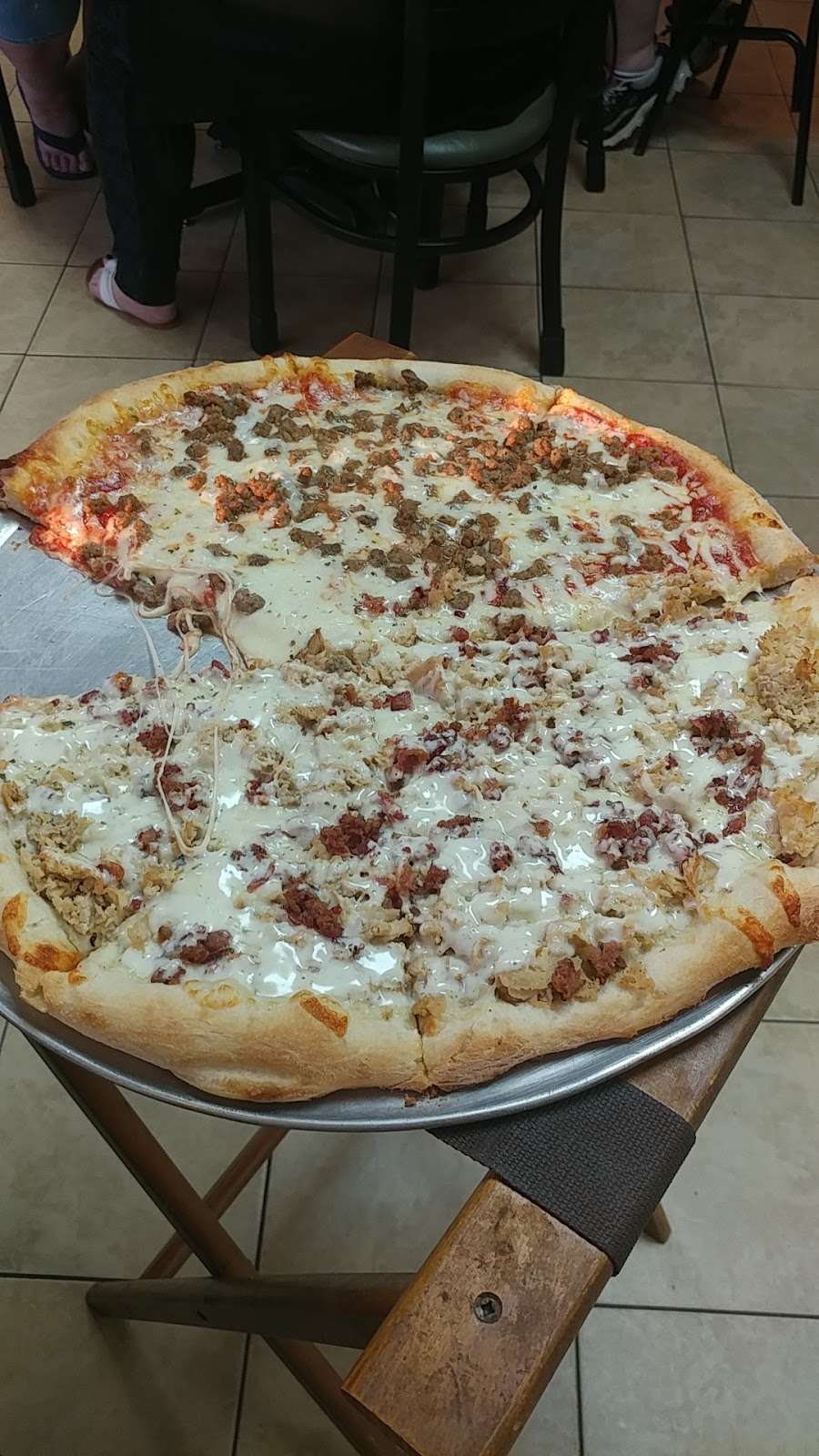 Capricios Pizza | 309 Airport Dr, Bird in Hand, PA 17505, USA | Phone: (717) 517-9938