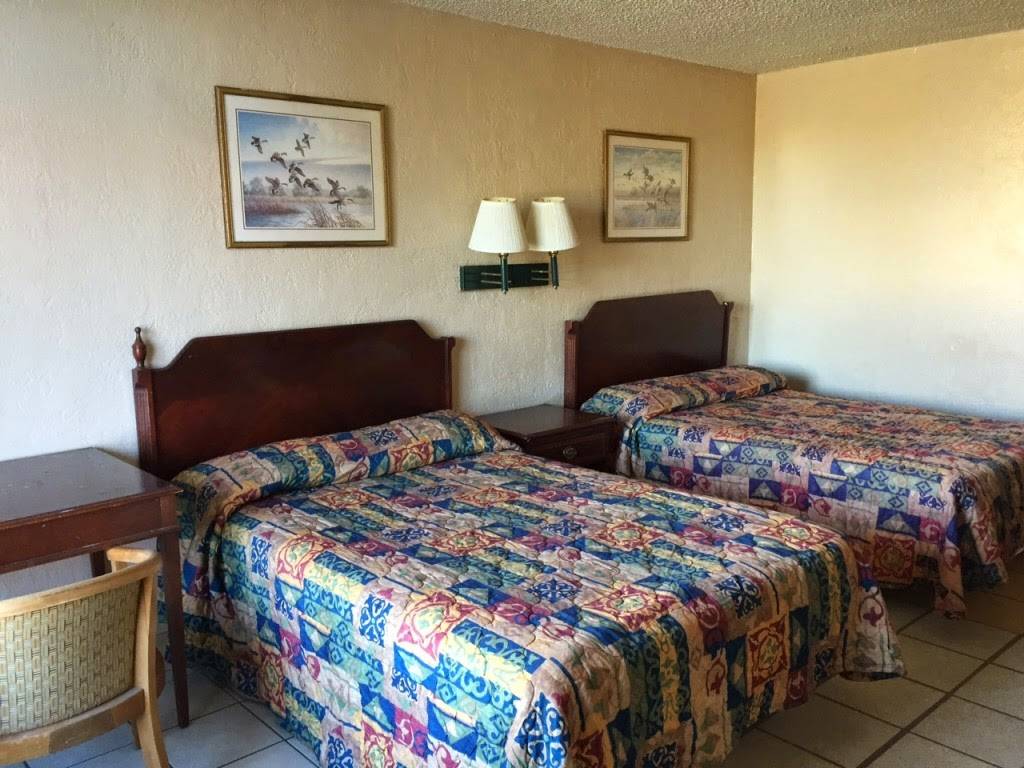 Budget Inn | 9106 N Interstate Hwy 35, Austin, TX 78753 | Phone: (512) 837-7900