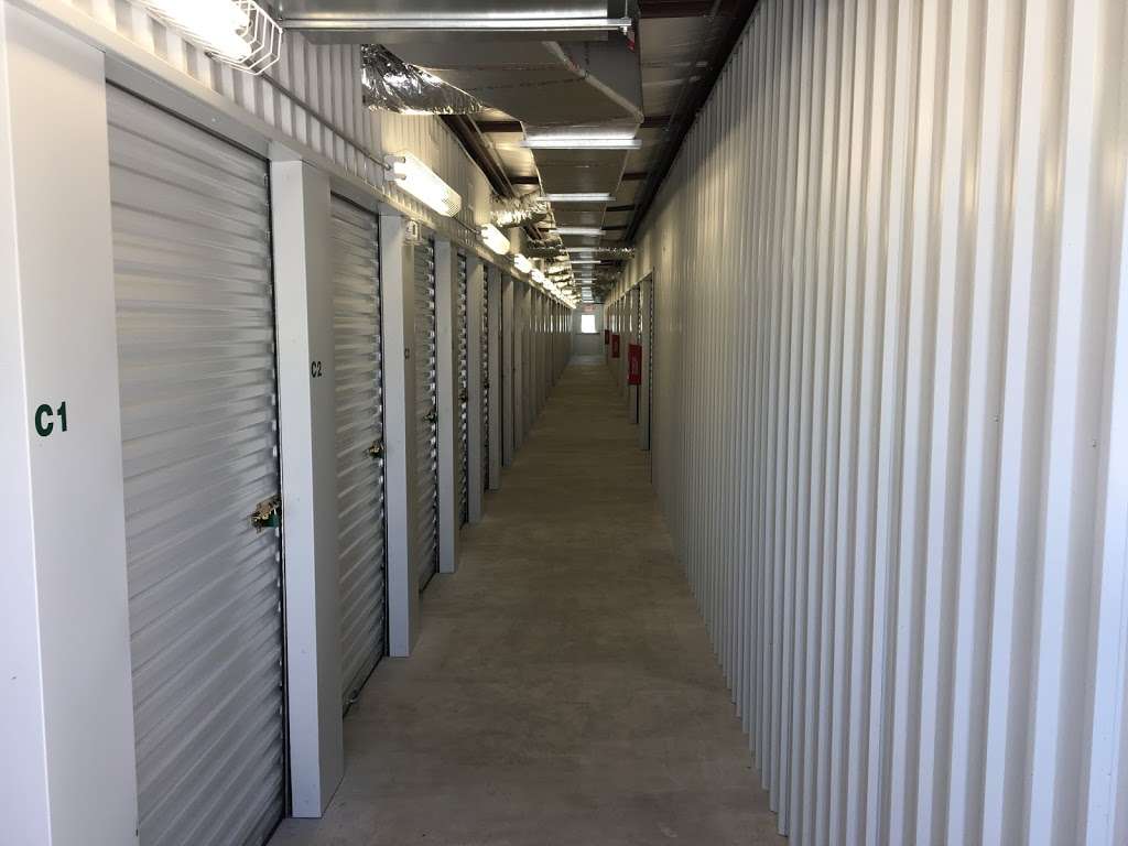 Handy Self Storage | 16224 S, TX-288 Business, Angleton, TX 77515, USA | Phone: (979) 431-5720