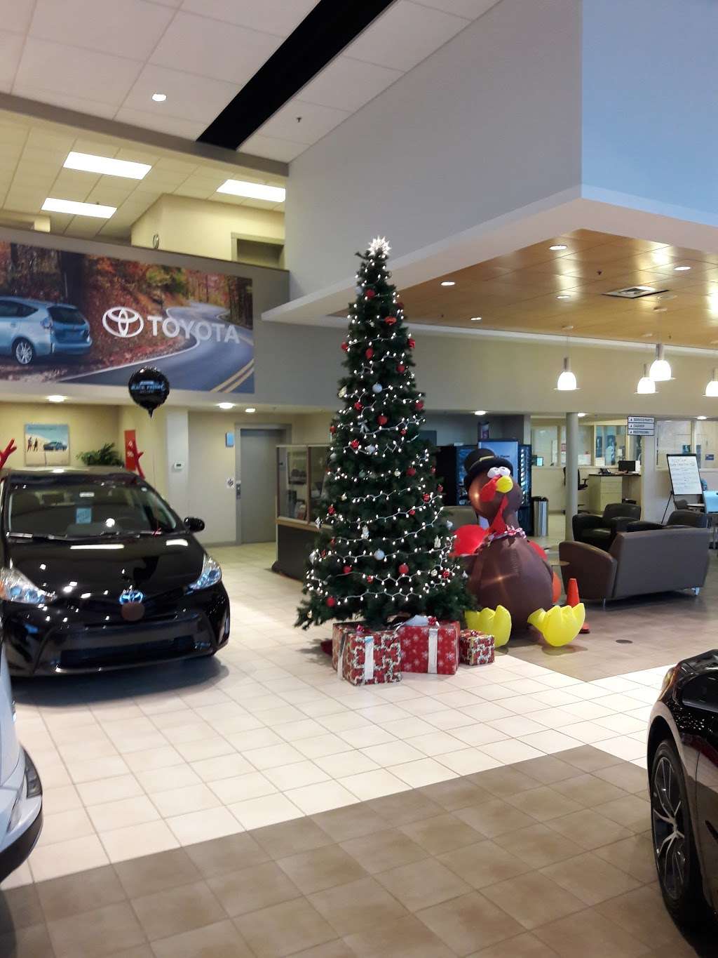 Toyota of Merrillville | 4450 E Lincoln Hwy, Merrillville, IN 46410 | Phone: (219) 947-3325