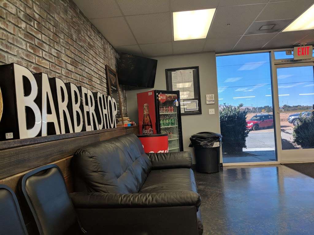 The village barbershop | 332 W Ave S, Palmdale, CA 93551, USA | Phone: (661) 802-3333