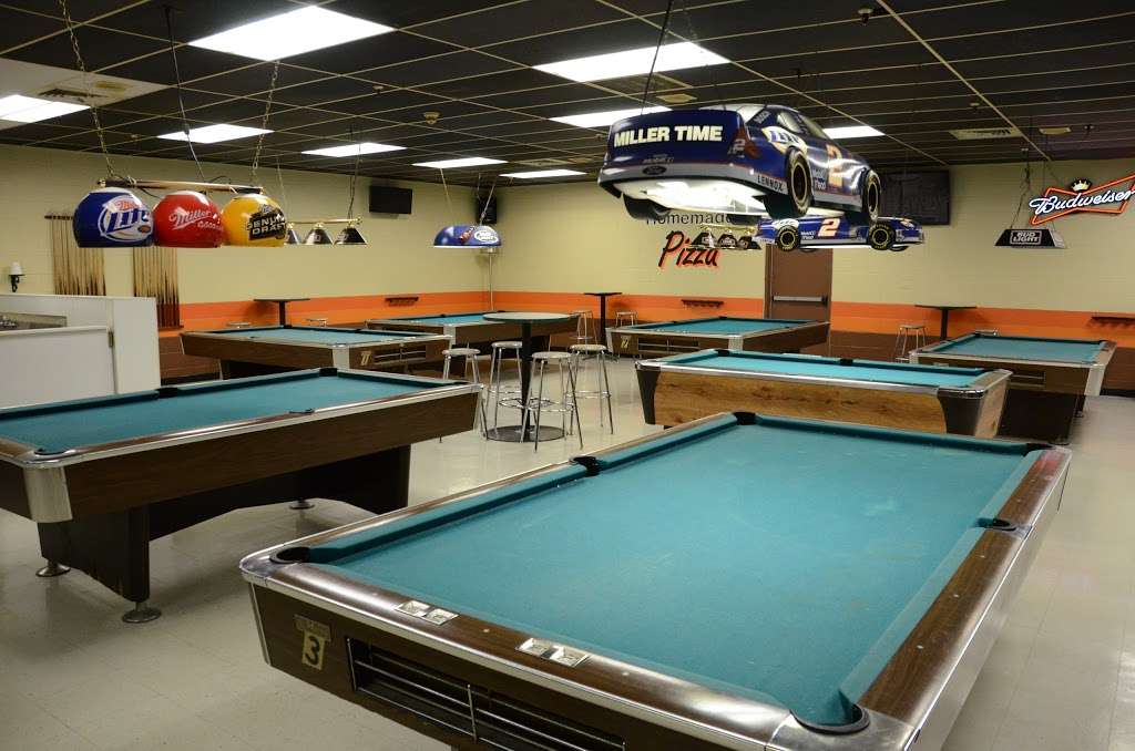 Strike N Spare II | 811 Northern Dr, Lockport, IL 60441, USA | Phone: (815) 838-2450