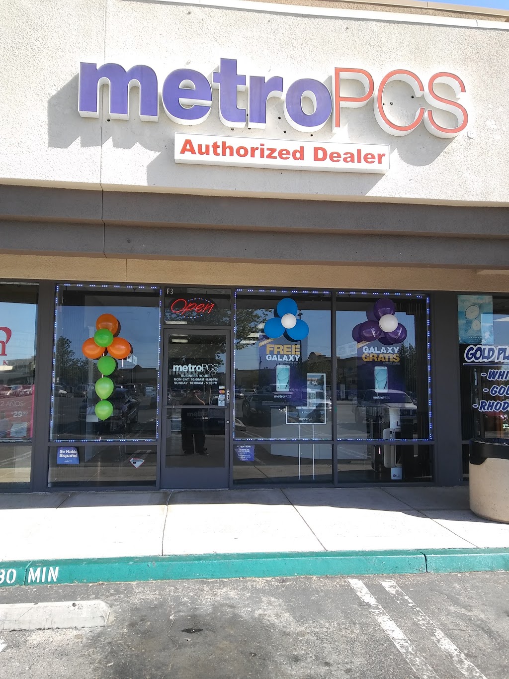 Metro by T-Mobile | 12353 Mariposa Rd Ste F3, Victorville, CA 92395, USA | Phone: (760) 962-0110
