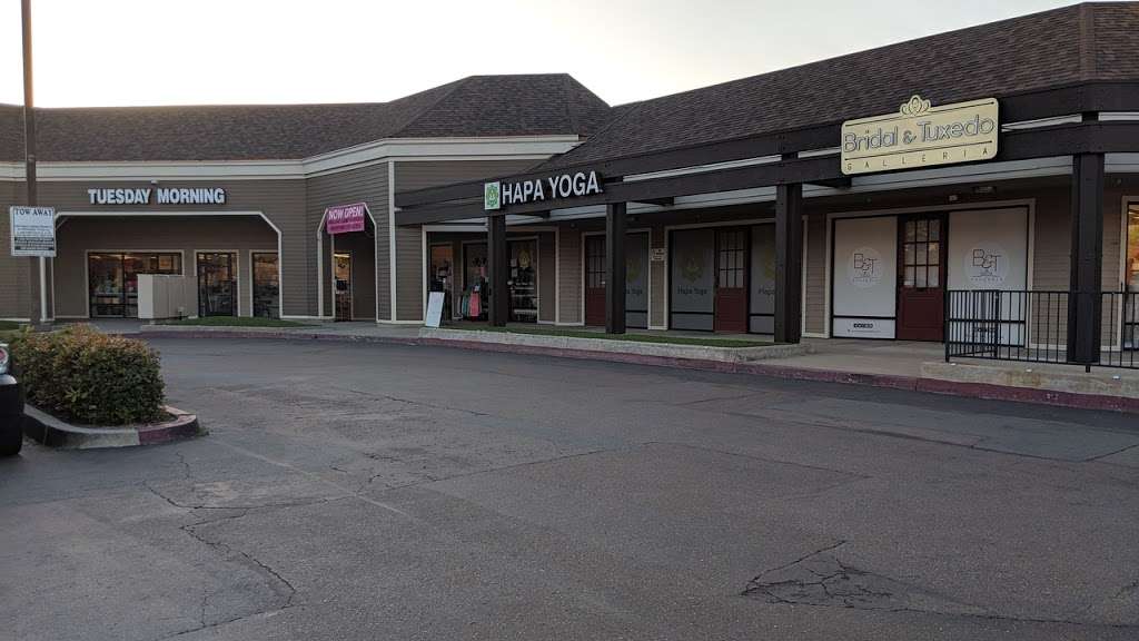 Hapa Yoga | 4242 Camino Del Rio N, San Diego, CA 92108, USA | Phone: (619) 309-6732