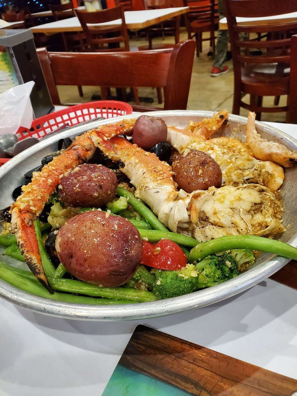 Smashin Crab | 700 E Sonterra Blvd #1117, San Antonio, TX 78258 | Phone: (210) 402-3337