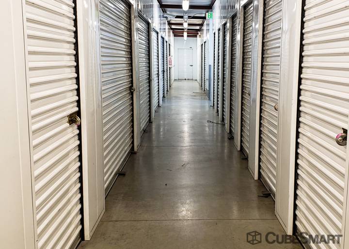 CubeSmart Self Storage | 2323 E South St, Long Beach, CA 90805, USA | Phone: (562) 984-1100