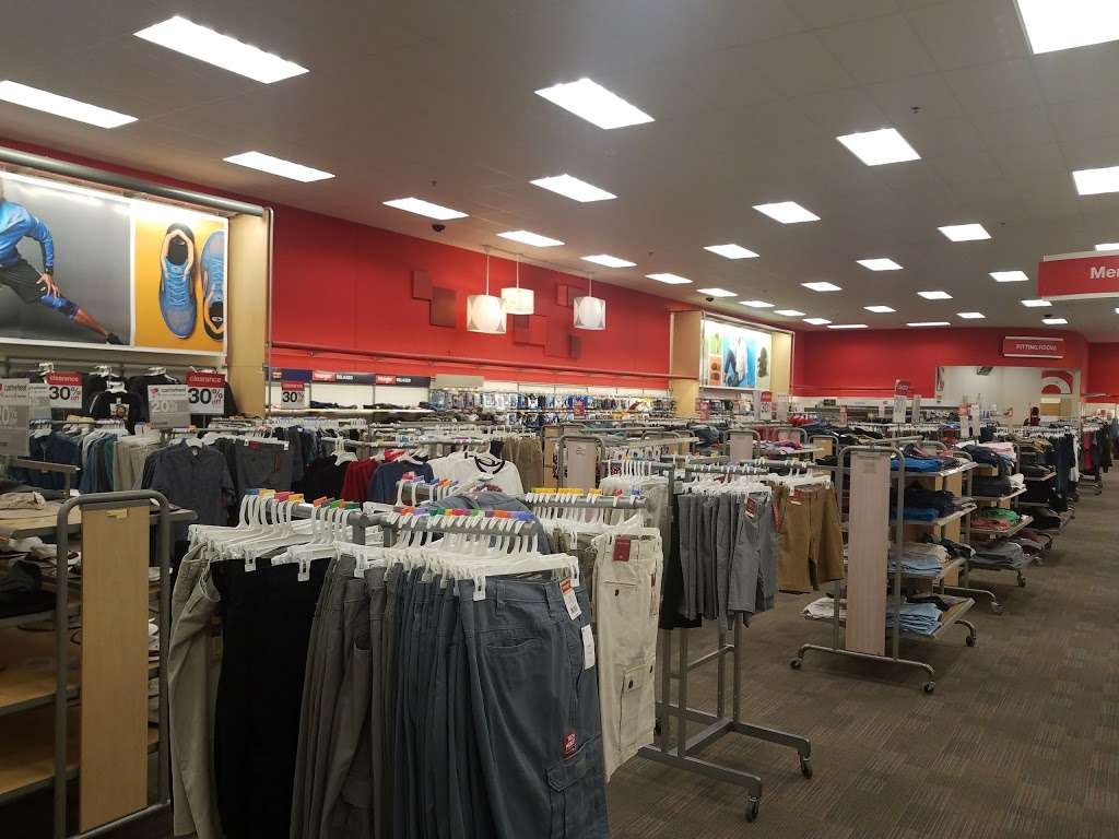 Target | 17605 S Halsted St, Homewood, IL 60430, USA | Phone: (708) 335-5250