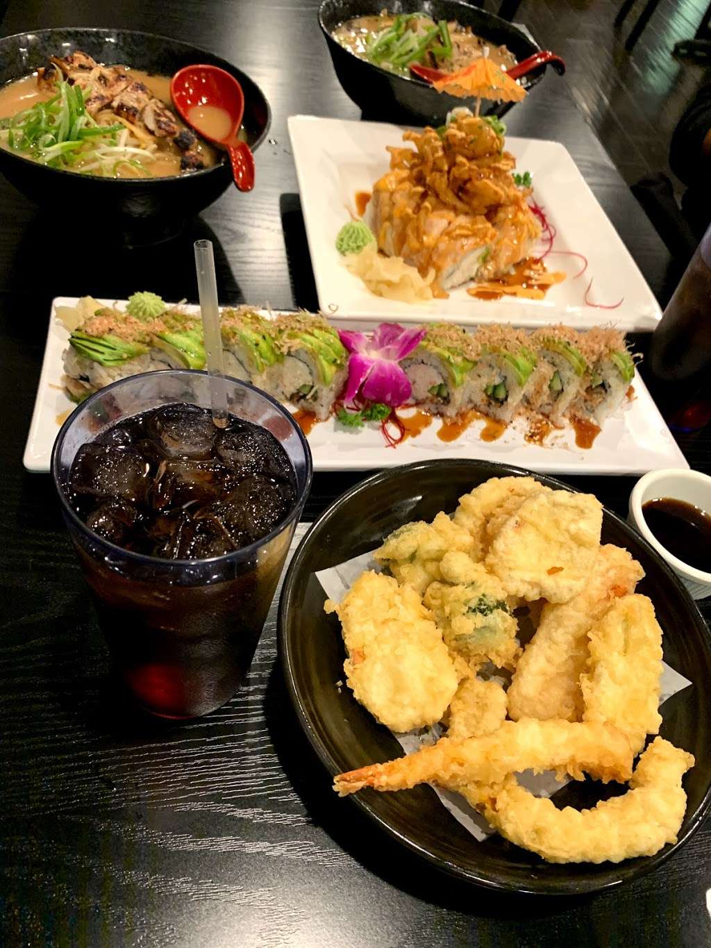 Giant Ramen & Sushi | 4544 Beach Blvd, Buena Park, CA 90621 | Phone: (714) 562-0989