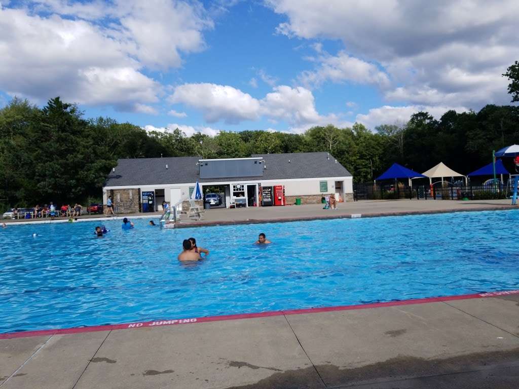 Spook Rock Pool Town Park | 171 Spook Rock Rd, Suffern, NY 10901 | Phone: (845) 357-4464