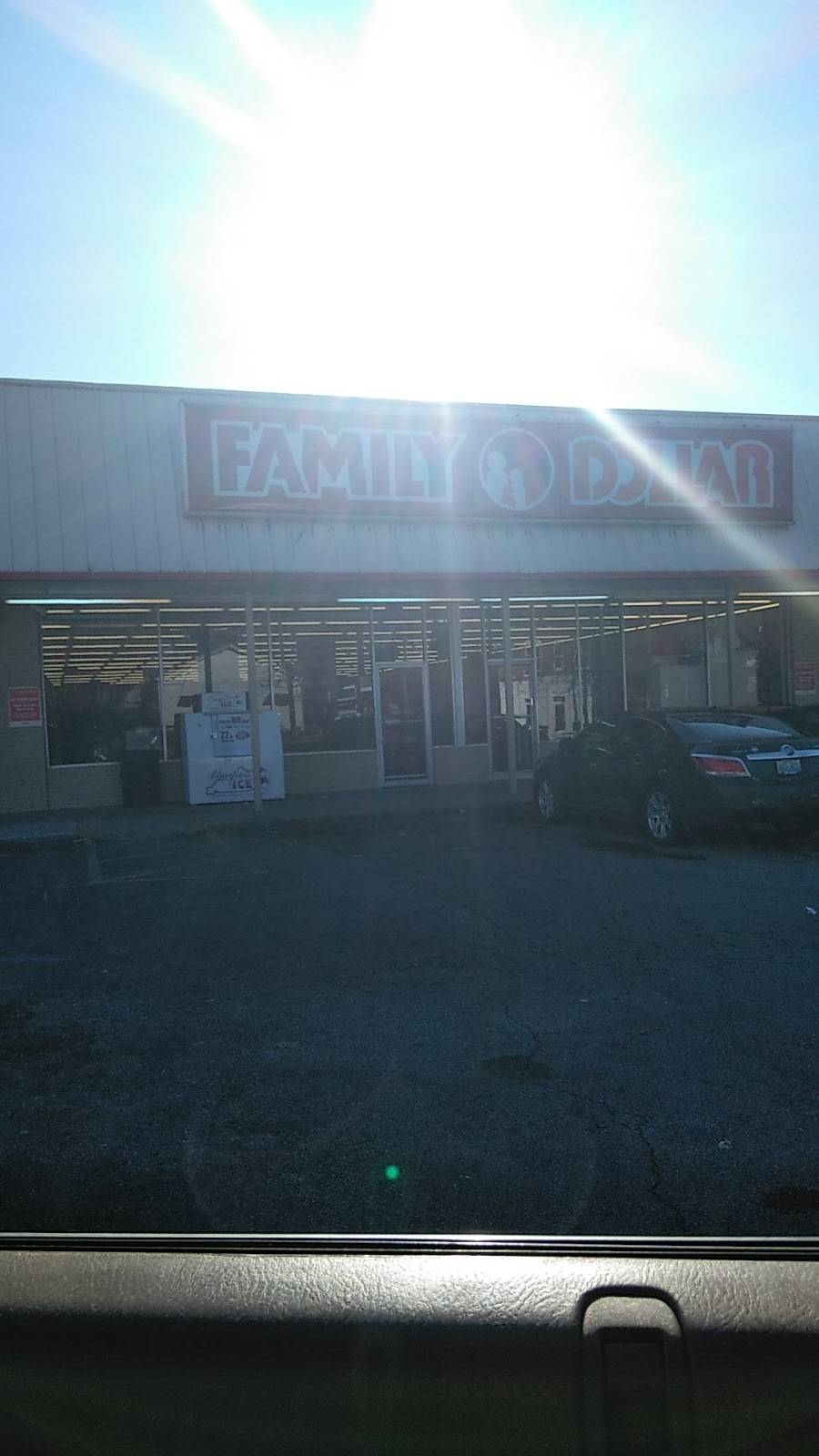 Family Dollar | 3022 Portland Ave, Louisville, KY 40212 | Phone: (502) 772-9363