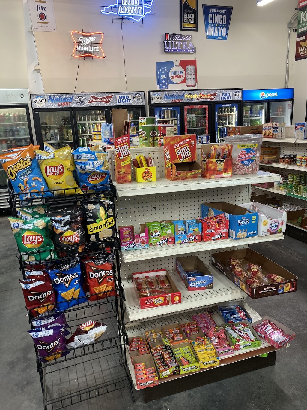 Washington Quick Mart | 200 N Centennial St, High Point, NC 27260, USA | Phone: (336) 882-0333