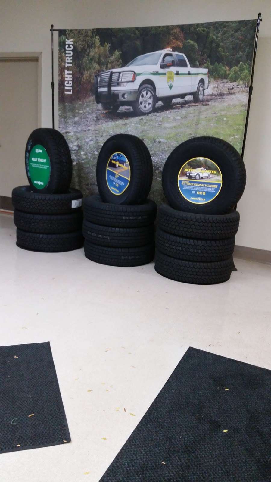 Just Tires | 221 W Rand Rd, Arlington Heights, IL 60004, USA | Phone: (847) 797-1760