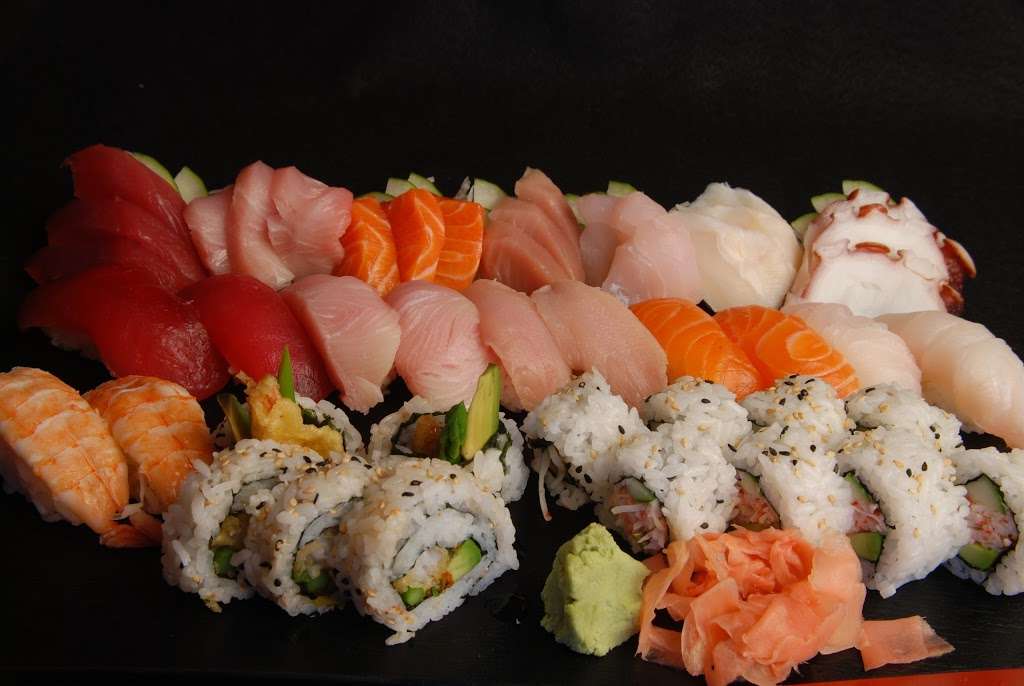 Bonsai Sushi | 5174 Dr Phillips Blvd, Orlando, FL 32819, USA | Phone: (407) 292-0333