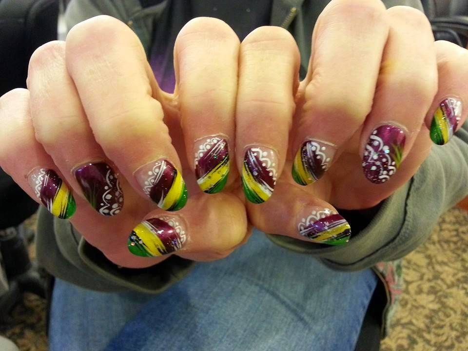 Deluxe Nail Salon and Spa | 7835 Camargo Rd, Cincinnati, OH 45243, USA | Phone: (513) 429-3110