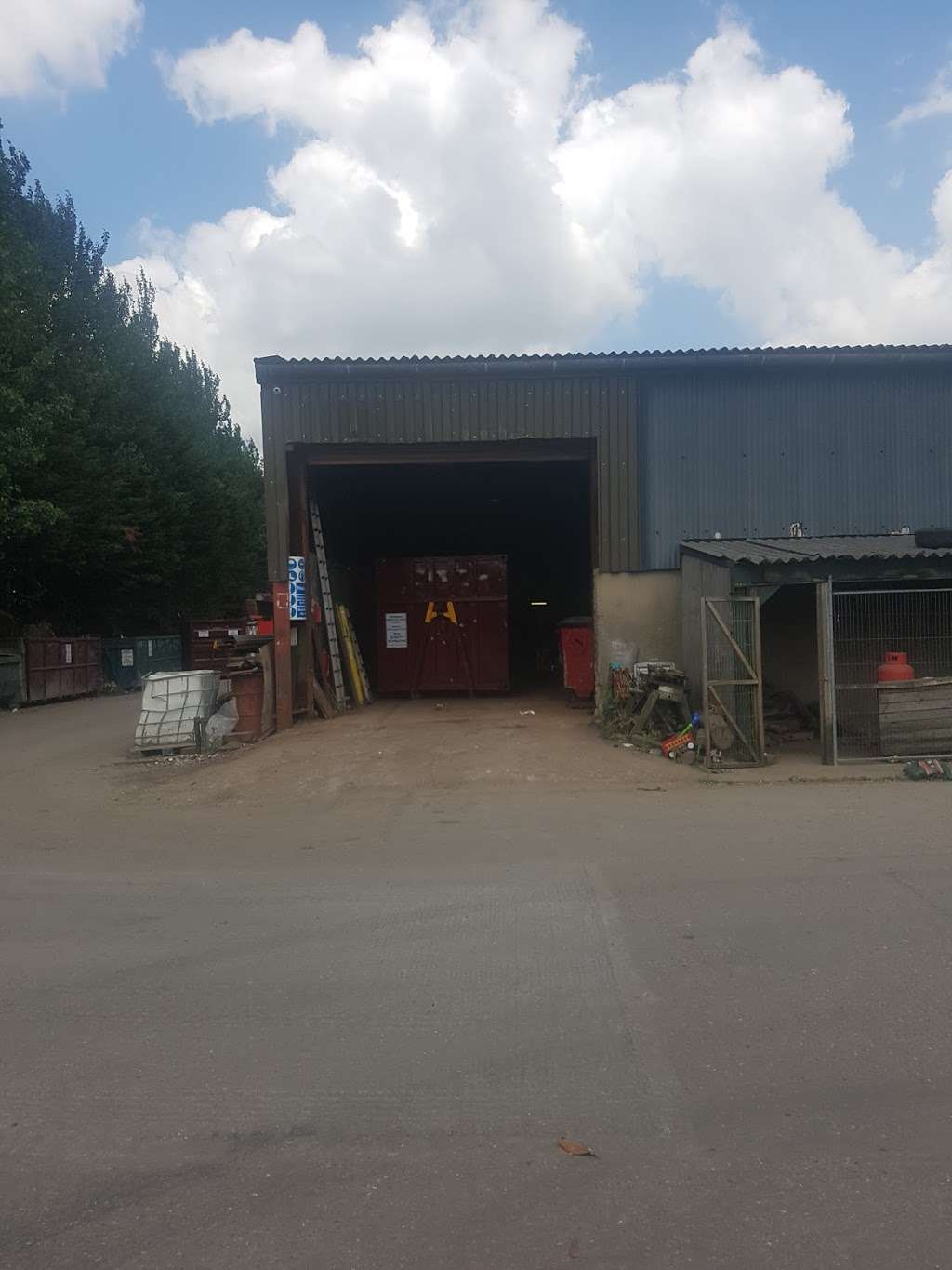 Prince Recycling Ltd. | High Roding, Dunmow CM6 1NL, UK | Phone: 01371 876075