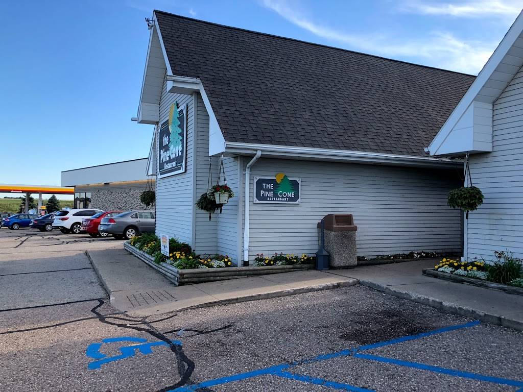 Pine Cone Restaurant | 665 Linmar Ln, Johnson Creek, WI 53038, USA | Phone: (920) 699-2767