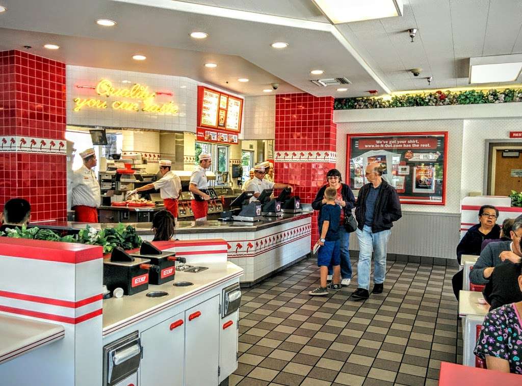 In-N-Out Burger | 32060 Union Landing Blvd, Union City, CA 94587, USA | Phone: (800) 786-1000