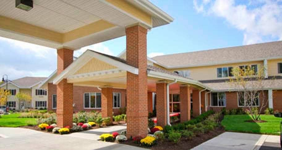 Willow Creek Gracious Retirement Living | 516 Great Bridge Blvd, Chesapeake, VA 23320, USA | Phone: (757) 447-0511