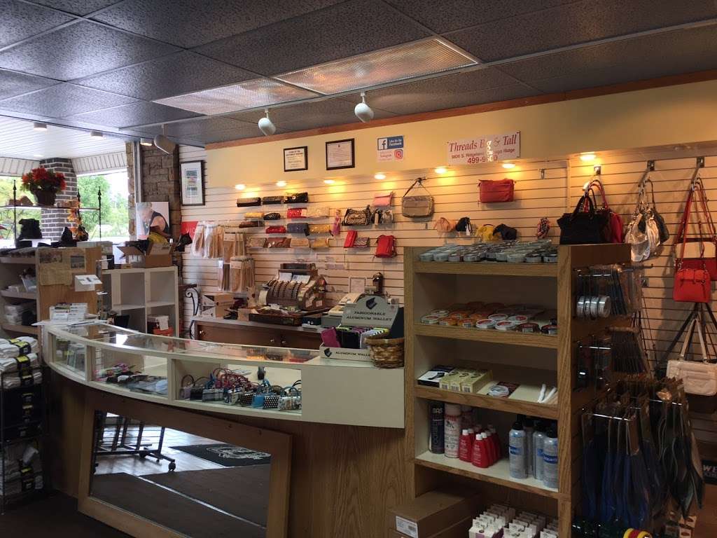 Golden Shoes | 12212 S Harlem Ave, Palos Heights, IL 60463, USA | Phone: (708) 448-3580