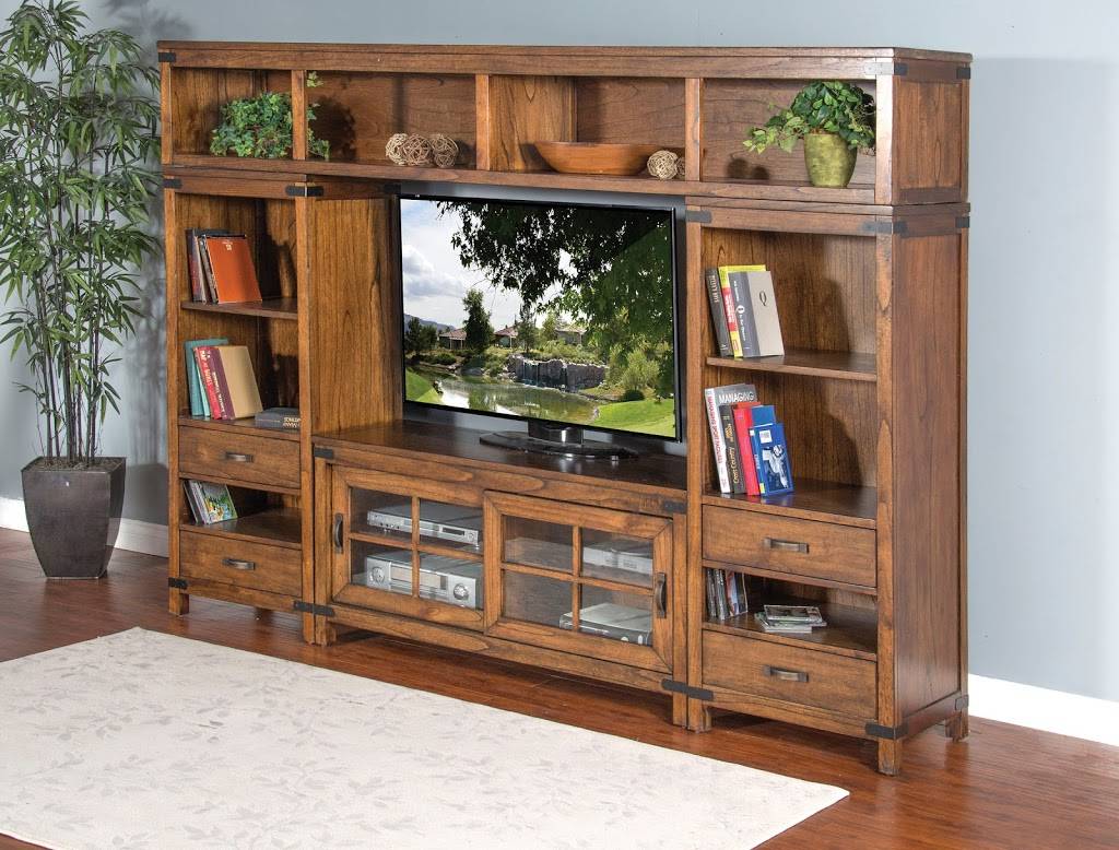 Levin Furniture | 16960 Sprague Rd, Middleburg Heights, OH 44130, USA | Phone: (440) 891-1392