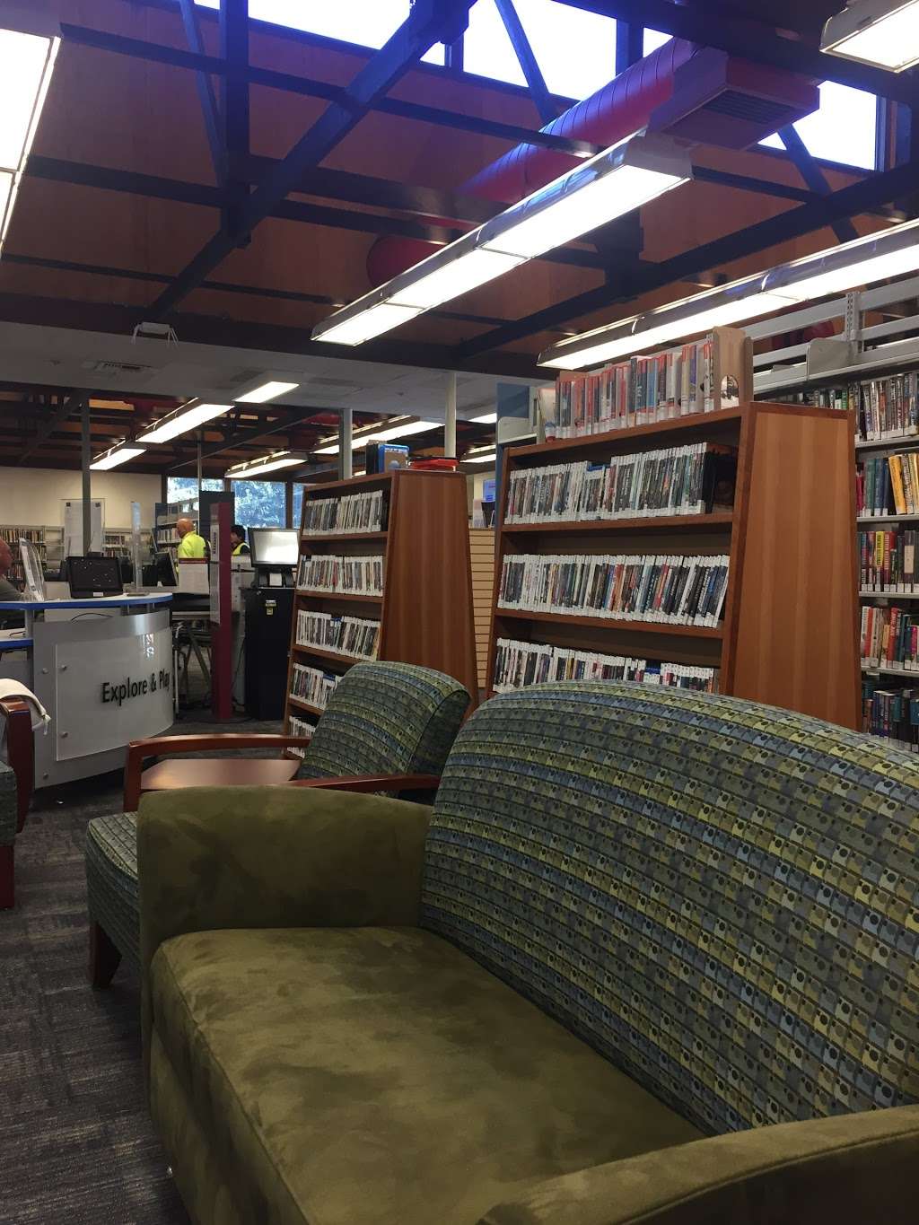 Woodland Branch Library | 1975 Grant Rd, Los Altos, CA 94024, USA | Phone: (650) 969-6030