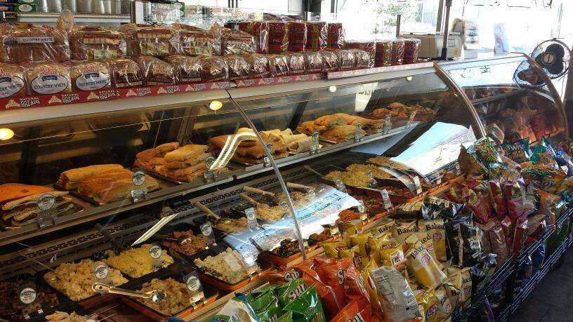 Smith Street Deli | 1736 Smith St, Merrick, NY 11566, USA | Phone: (516) 546-8925