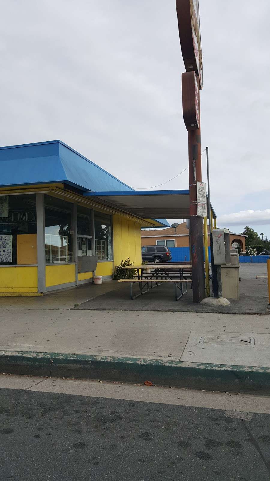 Donut King | 12000 Rosecrans Ave, Norwalk, CA 90650, USA