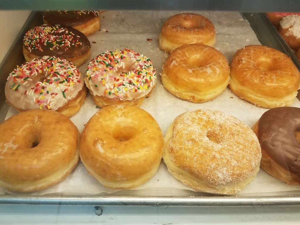 Maggies Donuts | 4377 Pico Blvd, Los Angeles, CA 90019, USA | Phone: (323) 931-4002