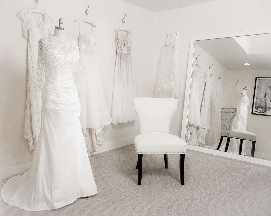 A Stitch In Time Bridal Services | 131 S Barrington Pl, Los Angeles, CA 90049 | Phone: (310) 476-1700