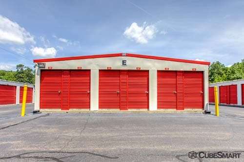 CubeSmart Self Storage | 873 Main St, Monroe, CT 06468, USA | Phone: (203) 261-7575