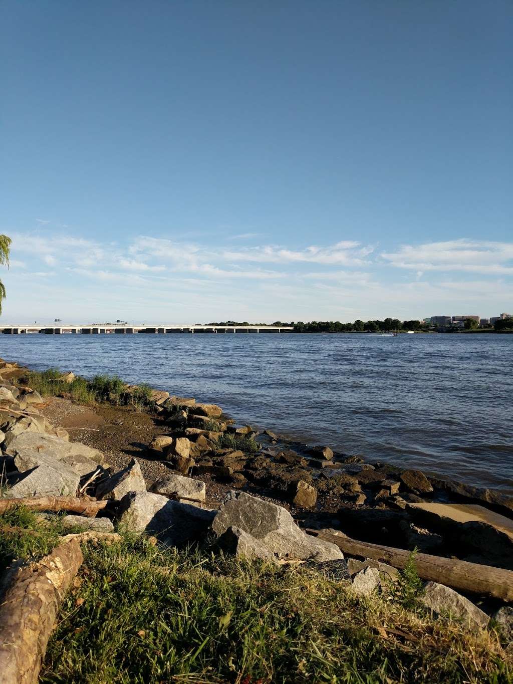 Potomac Riverside | East Potomac Park, 1100 Ohio Dr SW, Washington, DC 20242, USA