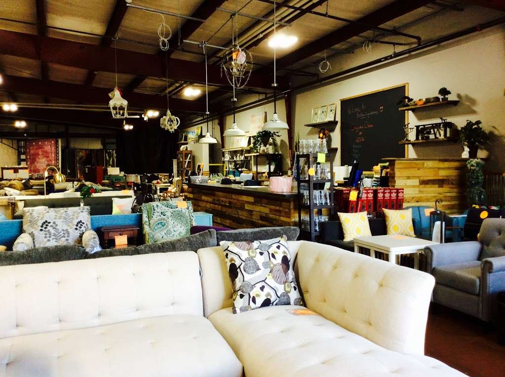 Bulldog Liquidators 130 NH111, Hampstead, NH 03841, USA BusinessYab