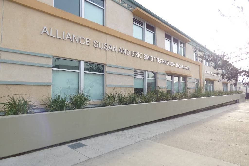 Alliance Susan & Eric Smidt Technology High School | 211 S Ave 20, Los Angeles, CA 90031, USA | Phone: (323) 352-3206
