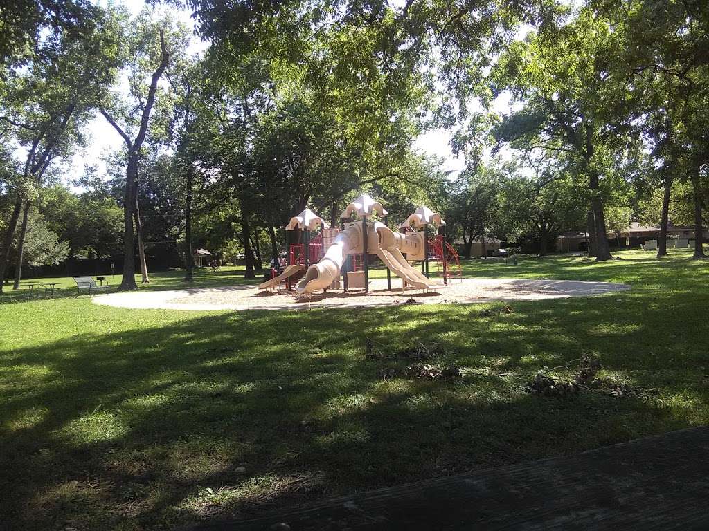 Tokalon Park | 7100 Tokalon Dr, Dallas, TX 75214, USA | Phone: (214) 670-8281