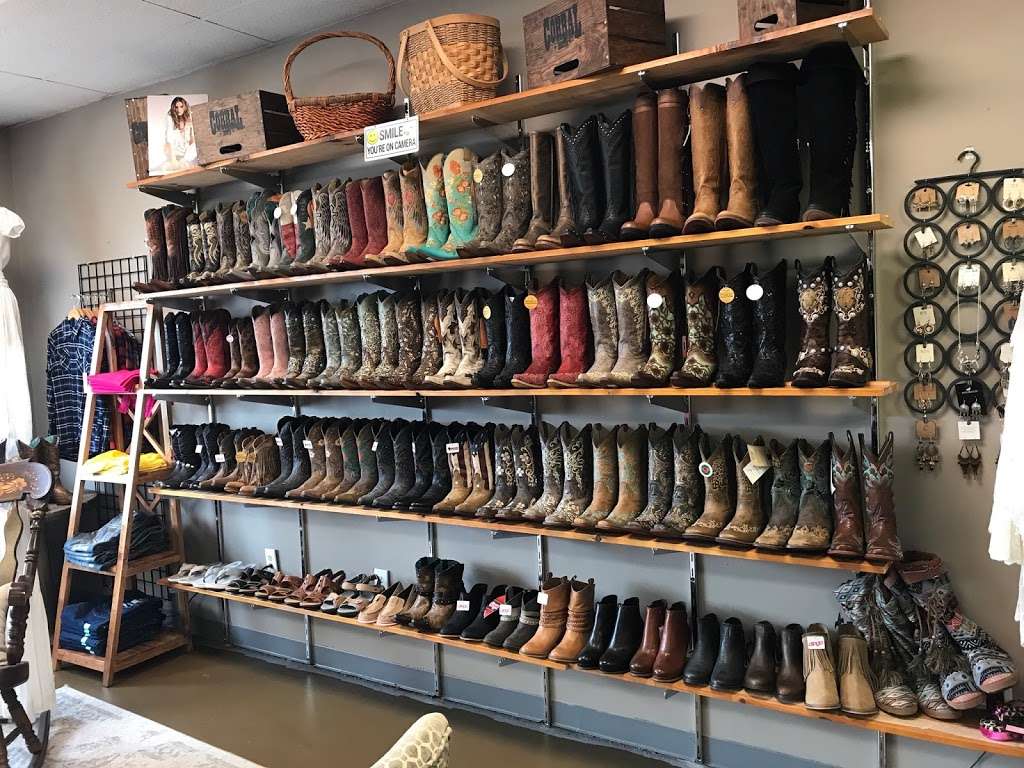 Boot N Shoot | 210 Street Rd, Warminster, PA 18974 | Phone: (215) 674-8509